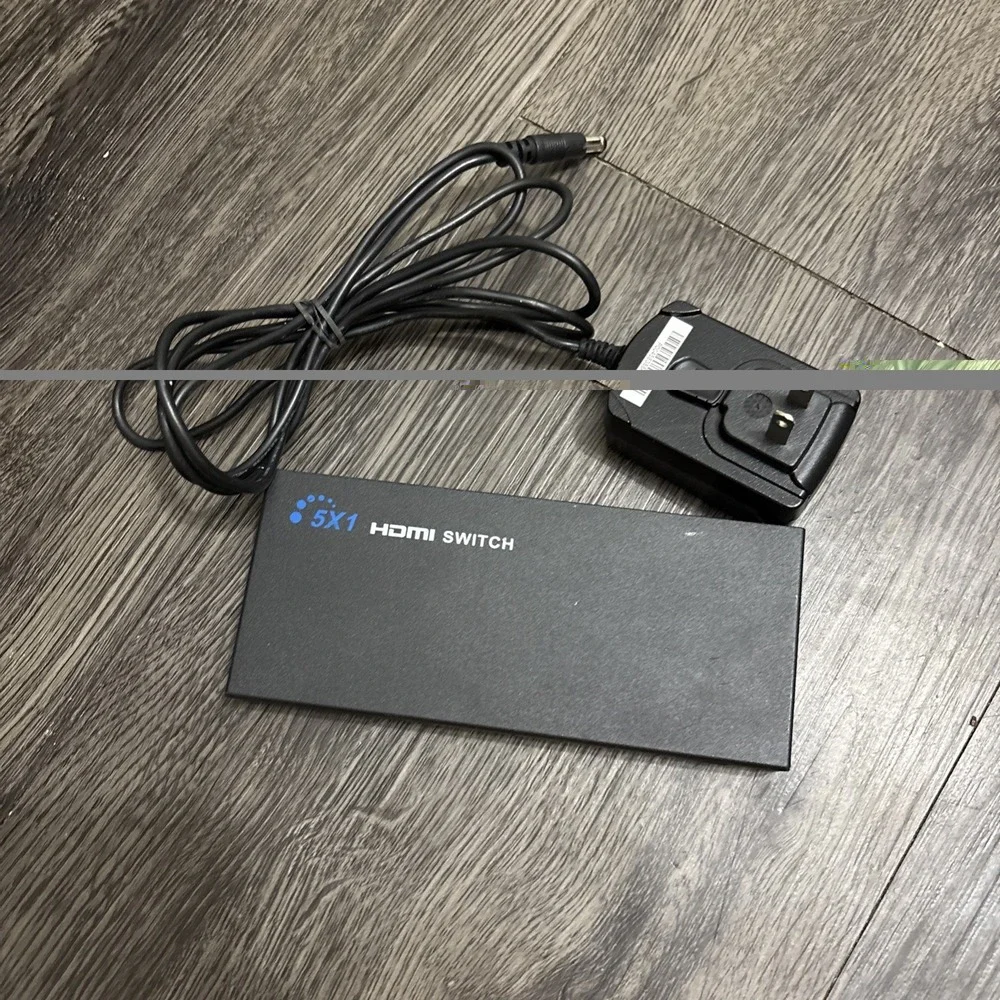 MXT 5-Input 1-Output HDMI Switcher Up to 4Kx2K Resolution